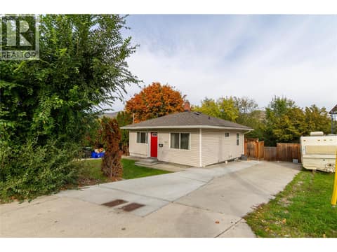 Photo 2 of 3815 Okanagan Avenue, Mission Hill, Vernon