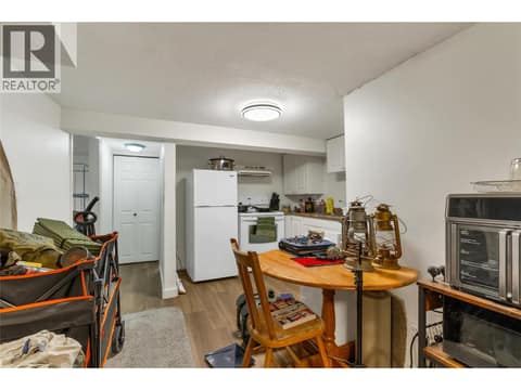 Photo 22 of 3815 Okanagan Avenue, Mission Hill, Vernon