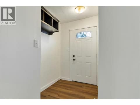 Photo 3 of 3815 Okanagan Avenue, Mission Hill, Vernon