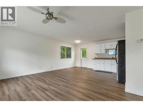 Photo 9 of 3815 Okanagan Avenue, Mission Hill, Vernon