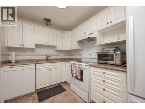 Photo 3 of 3220 Centennial Drive Unit# 106, City of Vernon