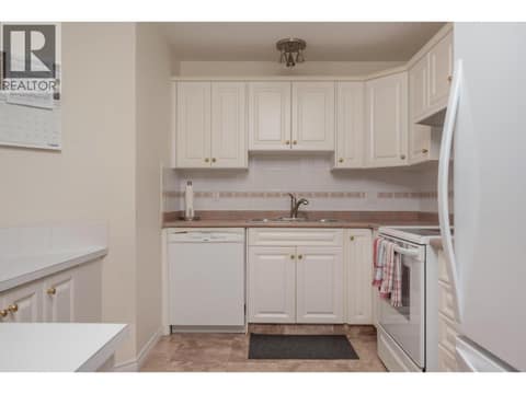 Photo 4 of 3220 Centennial Drive Unit# 106, City of Vernon