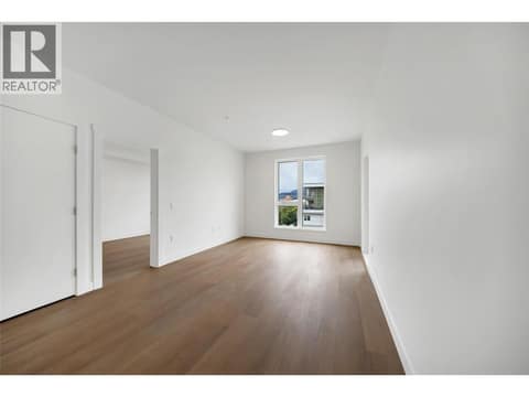 Photo 10 of 647 Clement Avenue Unit# 512, Kelowna North