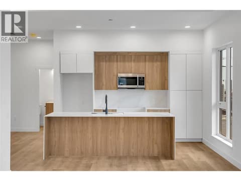 Photo 11 of 647 Clement Avenue Unit# 611, Kelowna North