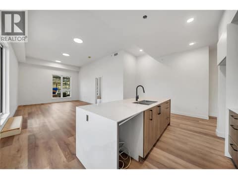 Photo 5 of 647 Clement Avenue Unit# 611, Kelowna North