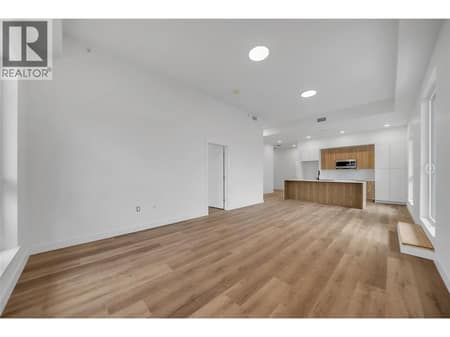 Photo 6 of 647 Clement Avenue Unit# 611, Kelowna North