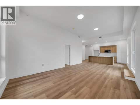 Photo 6 of 647 Clement Avenue Unit# 611, Kelowna North