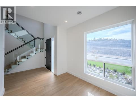 Photo 15 of 1125 Antler Drive, Columbia/Duncan, Penticton