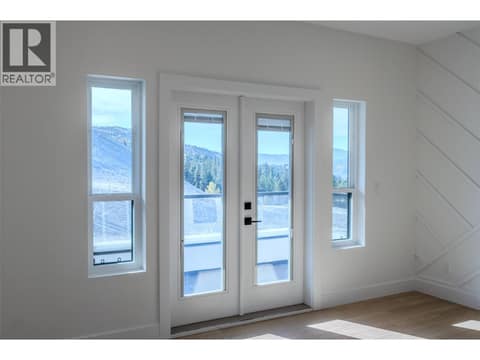 Photo 23 of 1125 Antler Drive, Columbia/Duncan, Penticton
