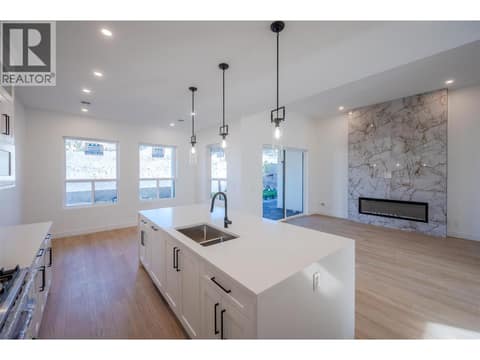 Photo 3 of 1125 Antler Drive, Columbia/Duncan, Penticton