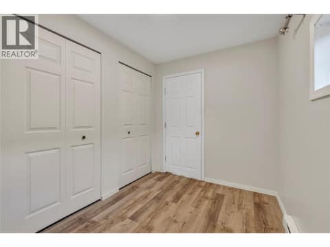 Photo 15 of 468 Wade Avenue W, Main North, Penticton