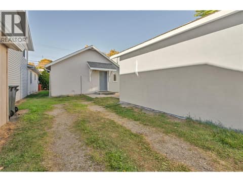 Photo 23 of 468 Wade Avenue W, Main North, Penticton