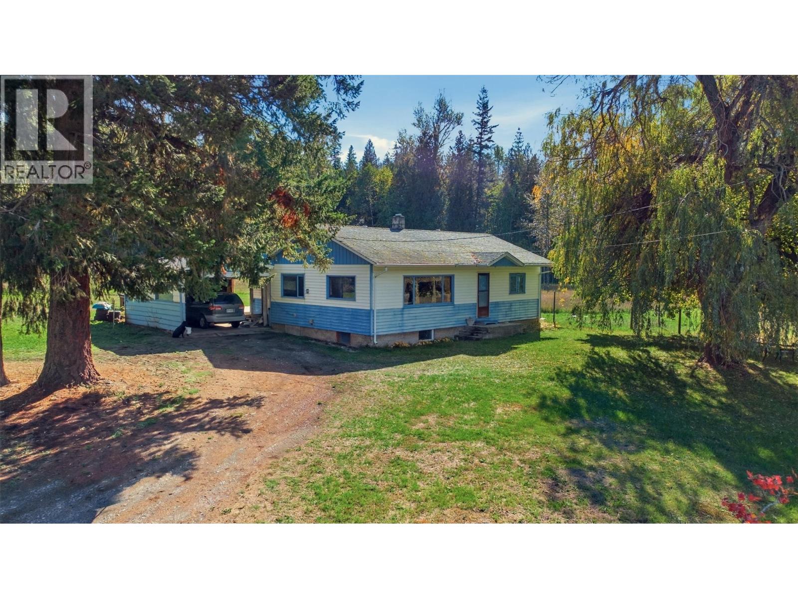 Photo 5 of 2613 Lumby Mabel Lake Road, Lumby Valley