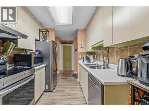 Photo 9 of 3609 30 Avenue Unit# 304, City of Vernon