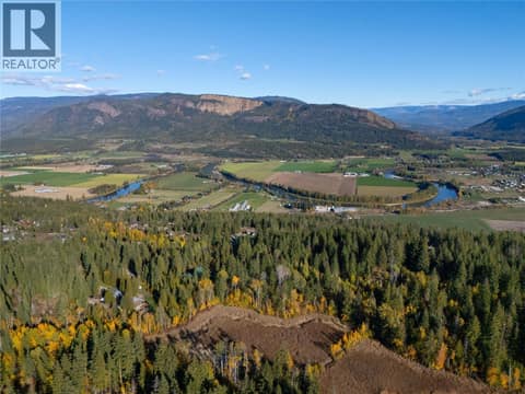 Photo 17 of 190 Twin Lakes Road, Enderby / Grindrod