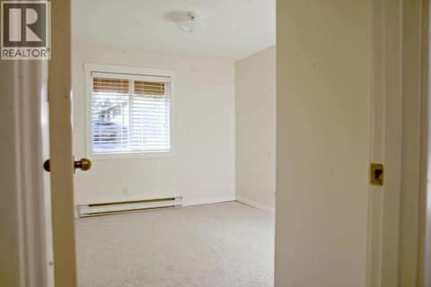 Photo 11 of 44 Whiteshield Crescent S Unit# 301, South Kamloops
