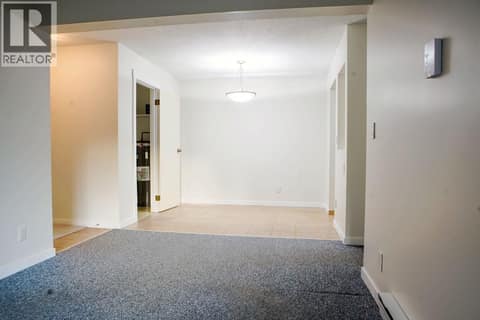 Photo 4 of 44 Whiteshield Crescent S Unit# 301, South Kamloops