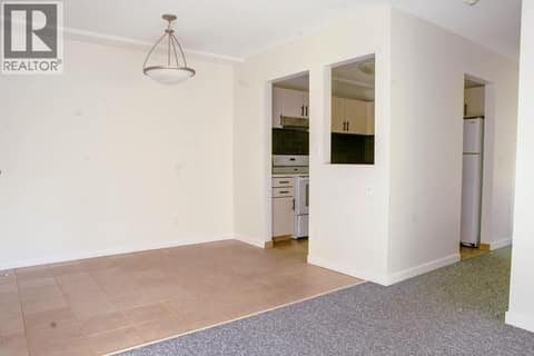Photo 5 of 44 Whiteshield Crescent S Unit# 301, South Kamloops