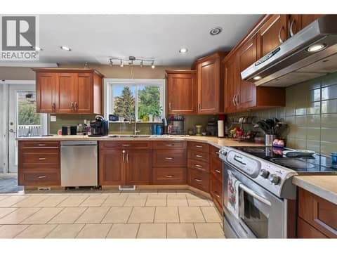 Photo 9 of 3575 WESTSYDE Road, Westsyde, Kamloops