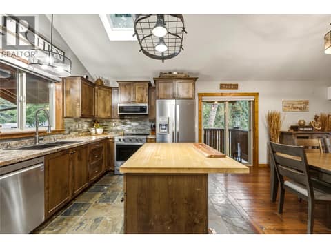 Photo 6 of 225 Falcon Avenue, Okanagan North, Vernon