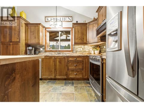 Photo 8 of 225 Falcon Avenue, Okanagan North, Vernon