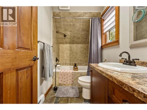 Photo 9 of 225 Falcon Avenue, Okanagan North, Vernon