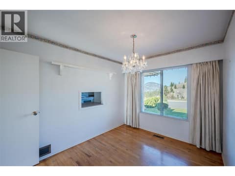 Photo 19 of 1574 Ridgedale Avenue, Columbia/Duncan, Penticton