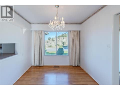 Photo 20 of 1574 Ridgedale Avenue, Columbia/Duncan, Penticton