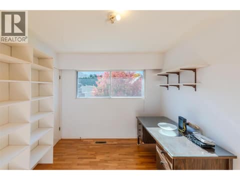 Photo 26 of 1574 Ridgedale Avenue, Columbia/Duncan, Penticton