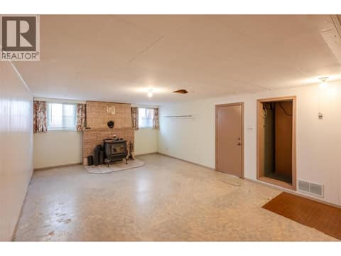 Photo 33 of 1574 Ridgedale Avenue, Columbia/Duncan, Penticton