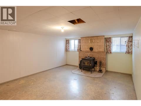 Photo 35 of 1574 Ridgedale Avenue, Columbia/Duncan, Penticton