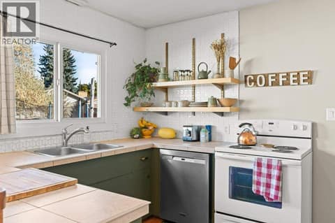 Photo 16 of 4311 25 Street, Harwood, Vernon