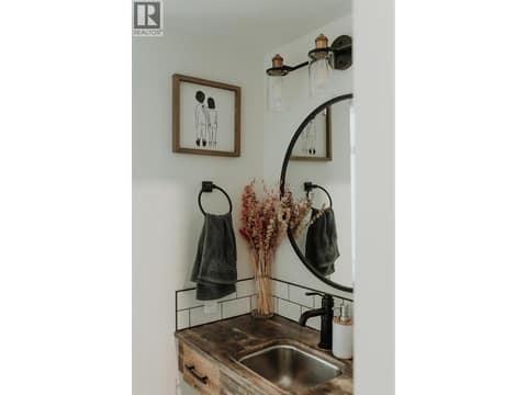 Photo 48 of 4311 25 Street, Harwood, Vernon