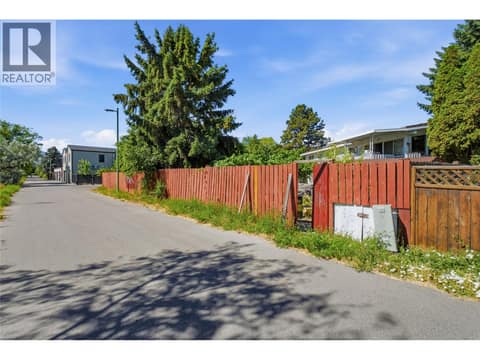 Photo 12 of 766 Coopland Crescent, Kelowna South