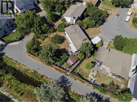 Photo 15 of 766 Coopland Crescent, Kelowna South