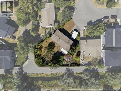 Photo 2 of 766 Coopland Crescent, Kelowna South