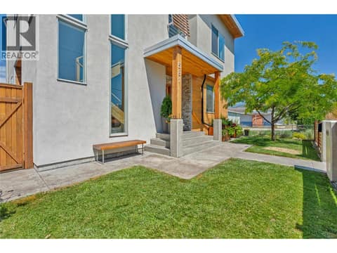 Photo 4 of 581 Churchill Avenue, Main North, Penticton