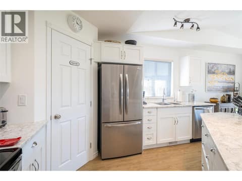 Photo 14 of 5021 5 Avenue, Swan Lake West, Vernon