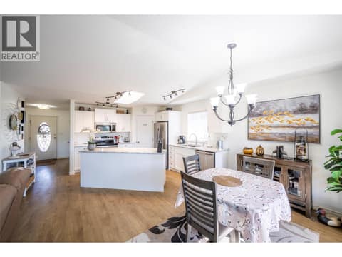 Photo 8 of 5021 5 Avenue, Swan Lake West, Vernon