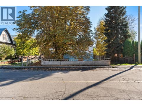 Photo 11 of 2865 Patterson Avenue, Armstrong/ Spall.