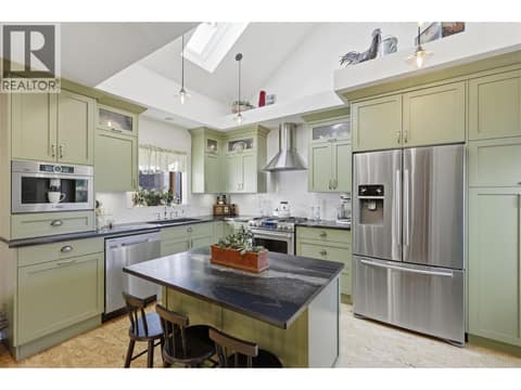 Photo 11 of 1219 DOMINION Street, South Kamloops