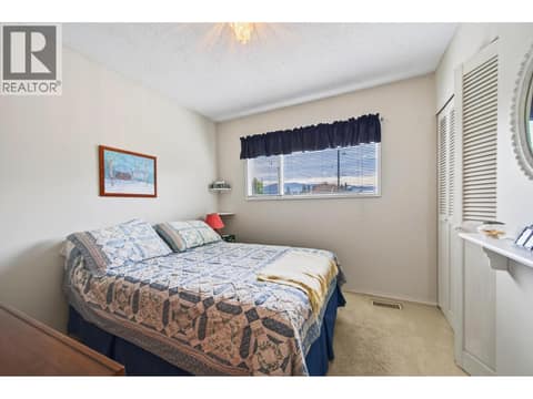 Photo 15 of 718 Driftwood Place, Westmount, Kamloops