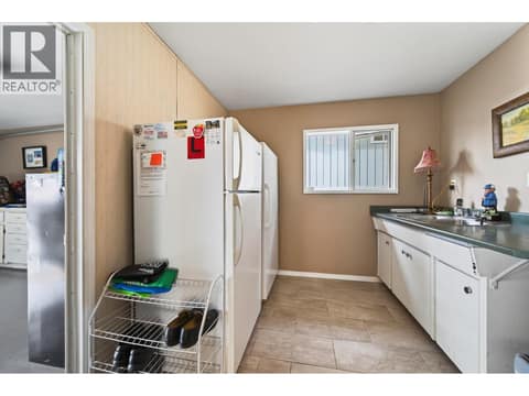 Photo 23 of 718 Driftwood Place, Westmount, Kamloops