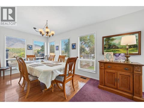Photo 6 of 718 Driftwood Place, Westmount, Kamloops