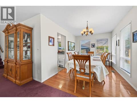 Photo 7 of 718 Driftwood Place, Westmount, Kamloops