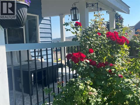 Photo 3 of 439 Laurier Drive, Aberdeen, Kamloops