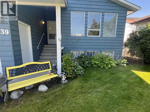 Photo 4 of 439 Laurier Drive, Aberdeen, Kamloops