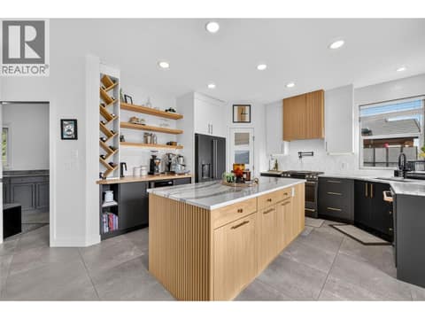 Photo 10 of 7079 Jasper Drive, Bella Vista, Vernon