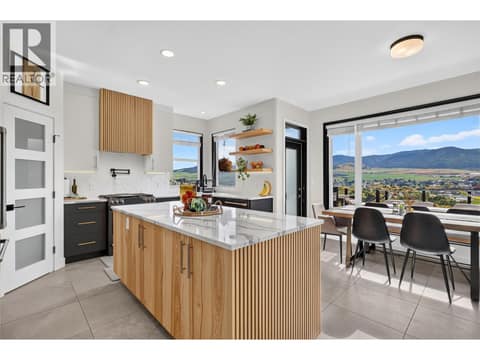 Photo 12 of 7079 Jasper Drive, Bella Vista, Vernon