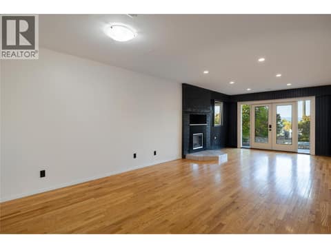 Main Home: In-law Suite at 152 Lindsay Road, Middleton Mountain Vernon